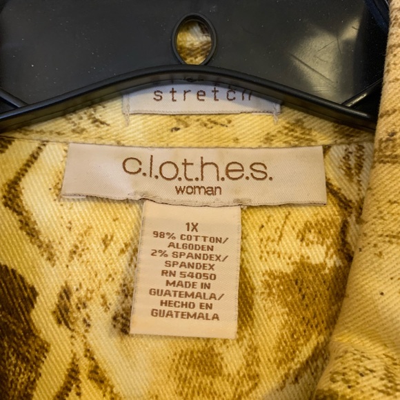C.l.o.t.h.e.s jean jacket. Size 1X - Picture 2 of 4
